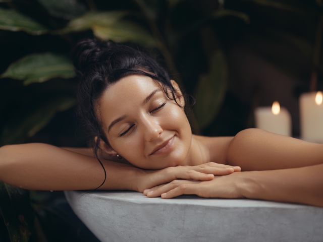 WELLNESS- UND SPA-BÄDER