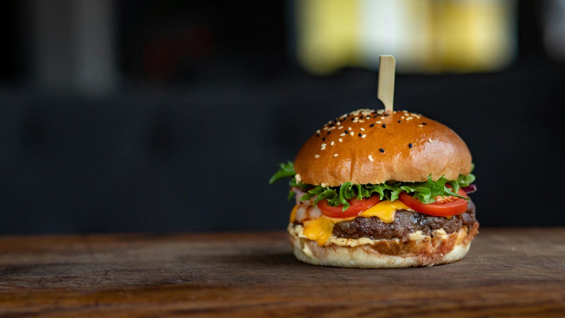 BURGERS, WRAPS & SANDWICHES