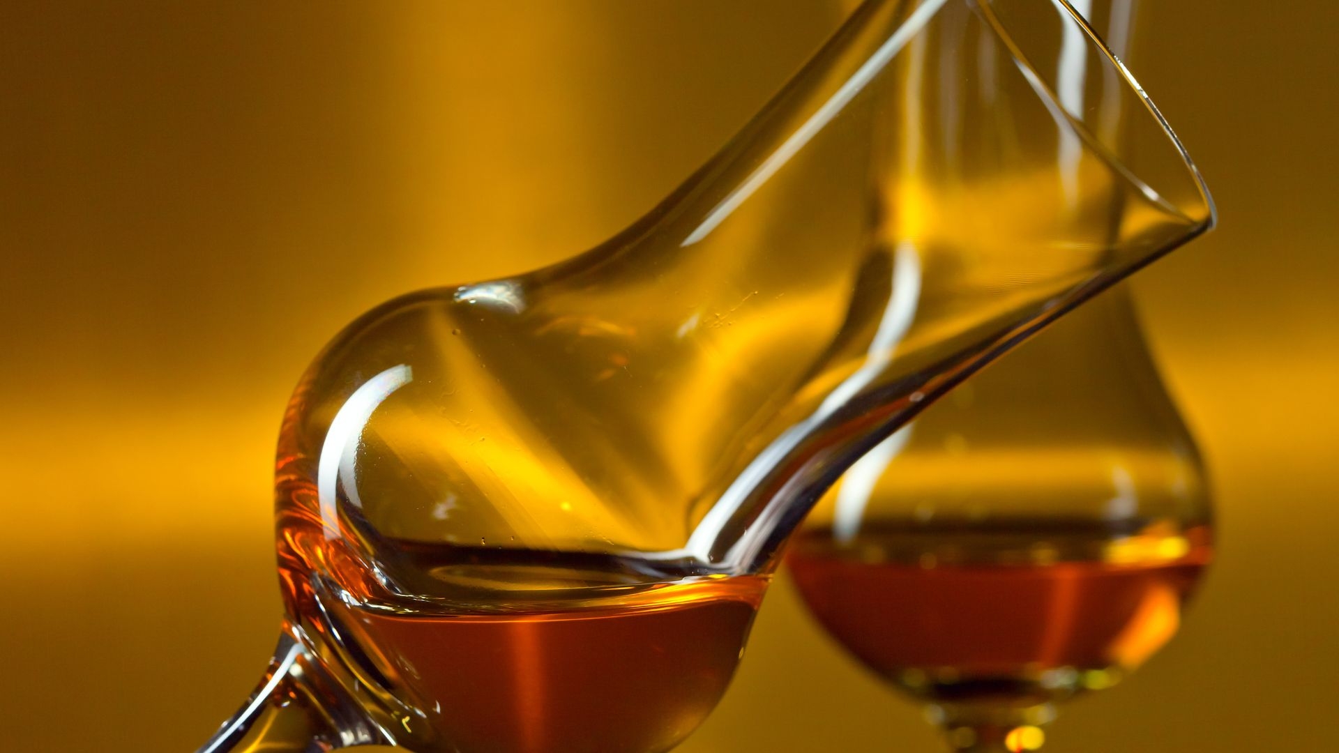 LIQUERS
