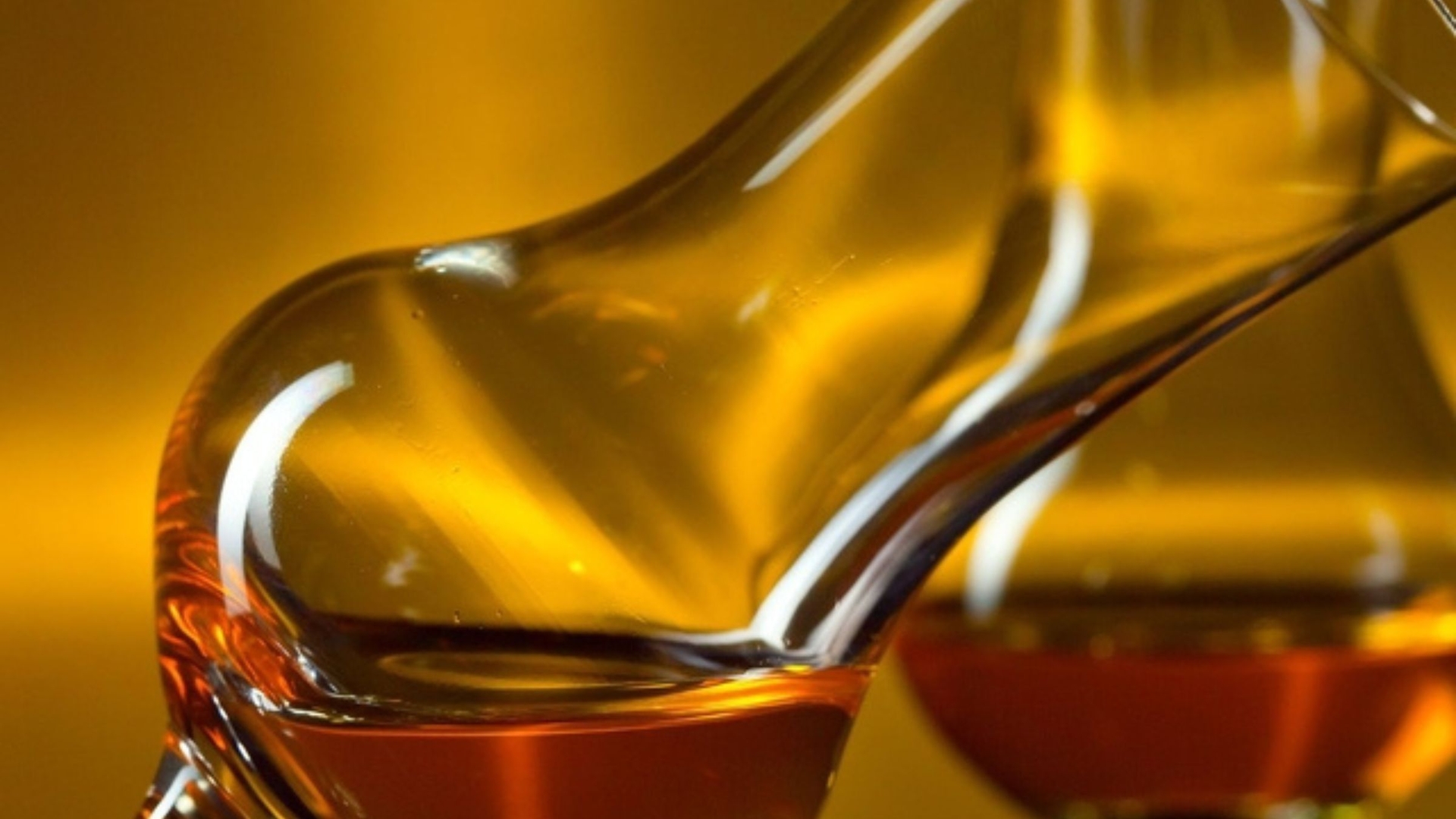 LIQUERS