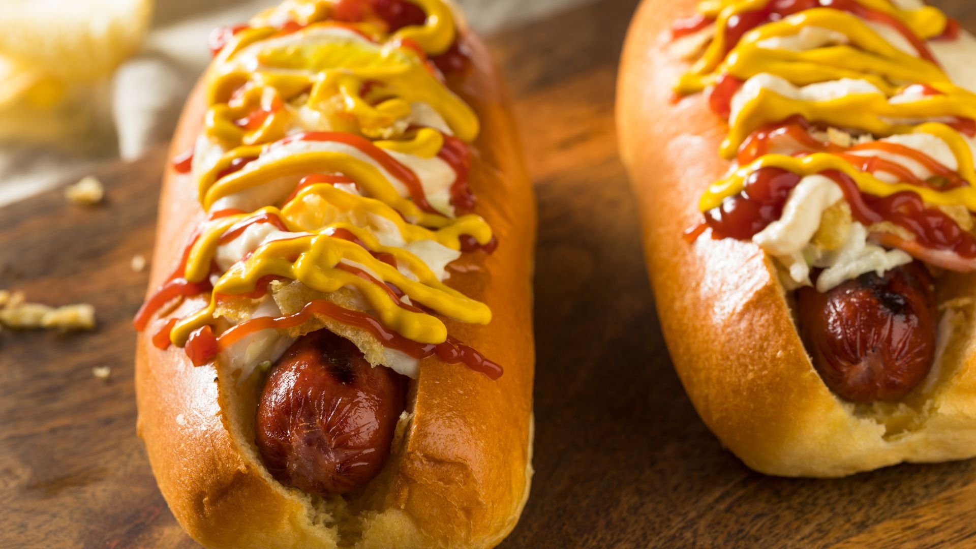 HOT DOGS