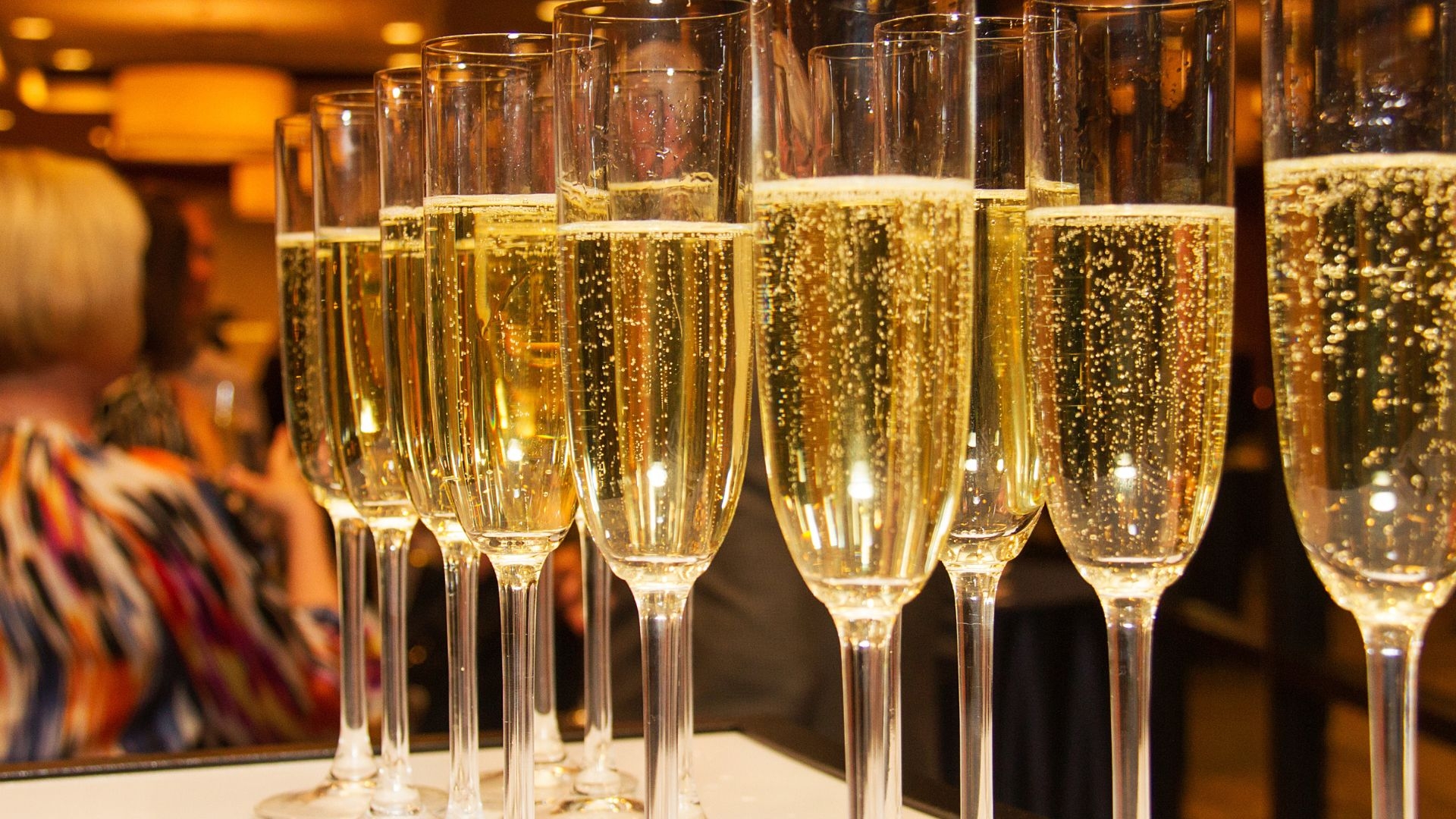 SPARKLING WINE