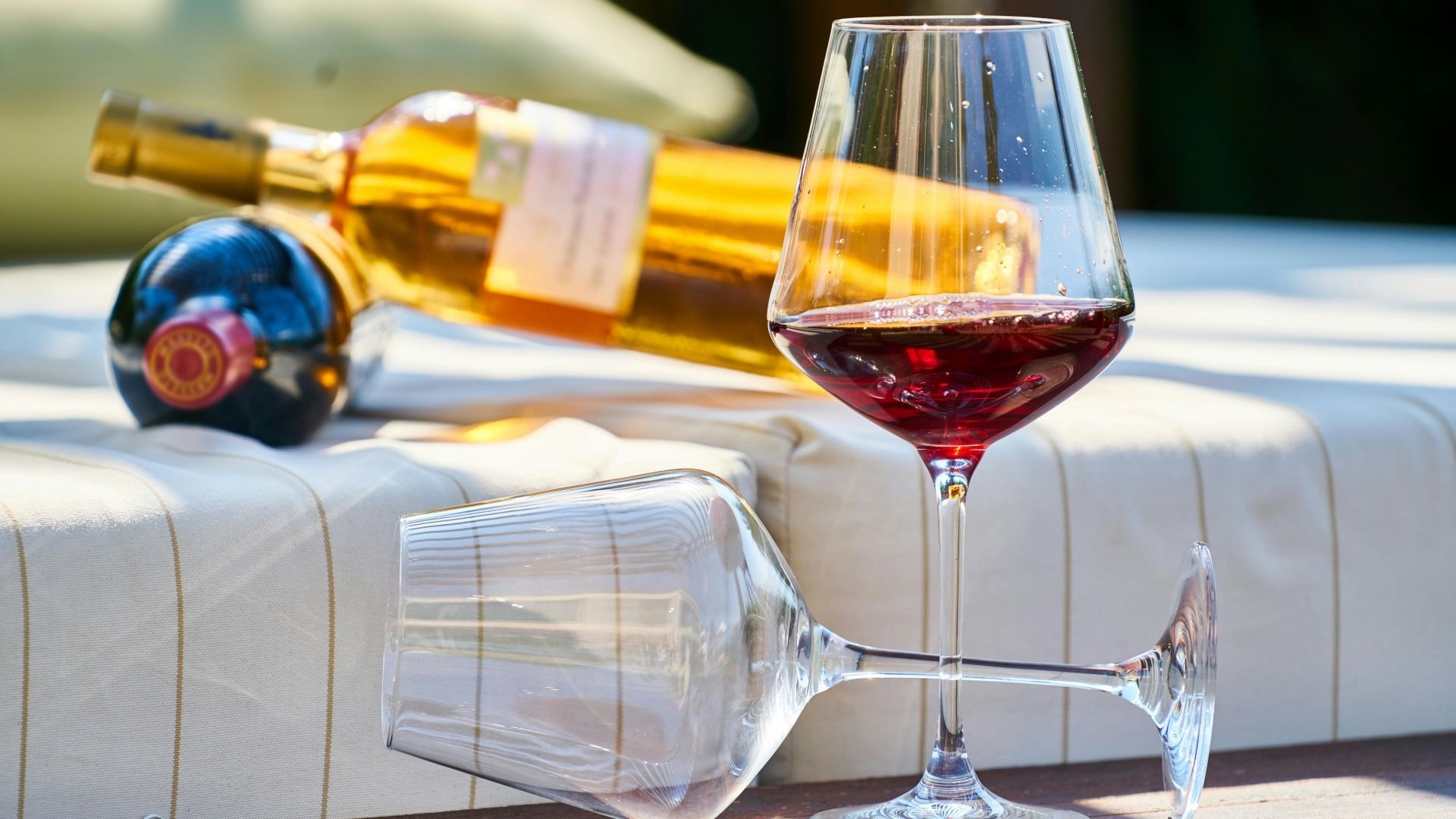 DE-ALCOHOLISED WINE