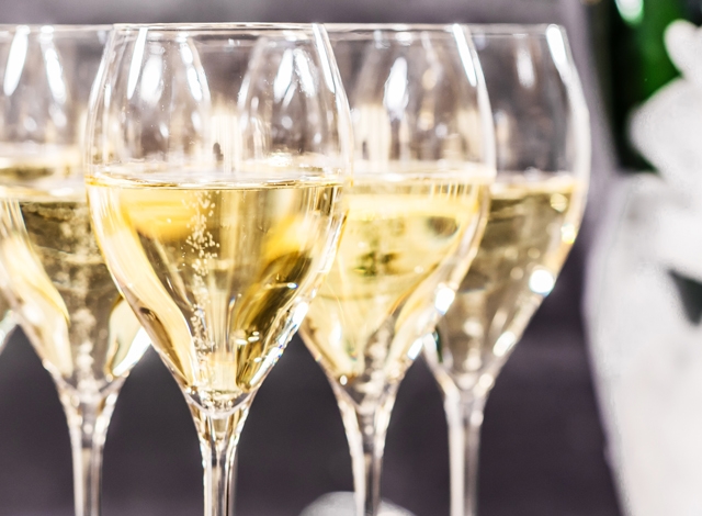 Champagne & wines