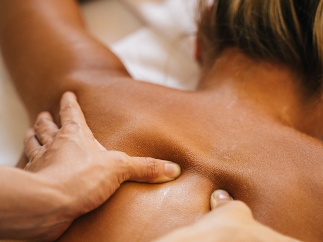 MASSAGES